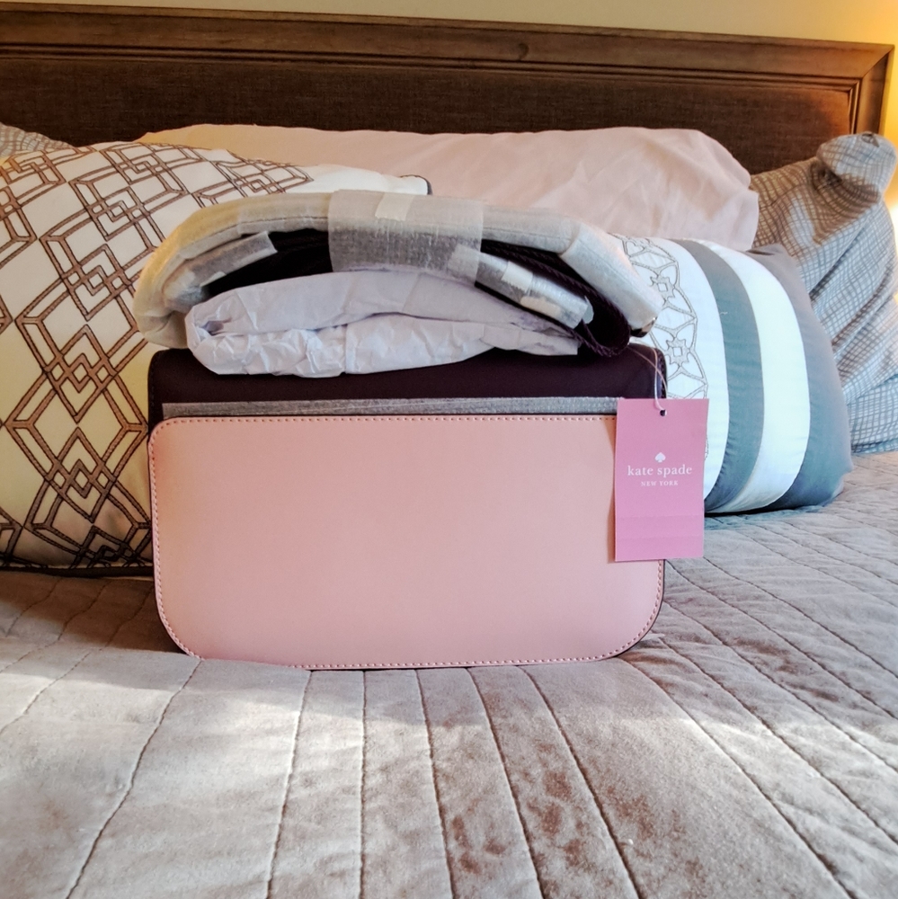 Kate Spade Crossbody - Picture 3 of 4